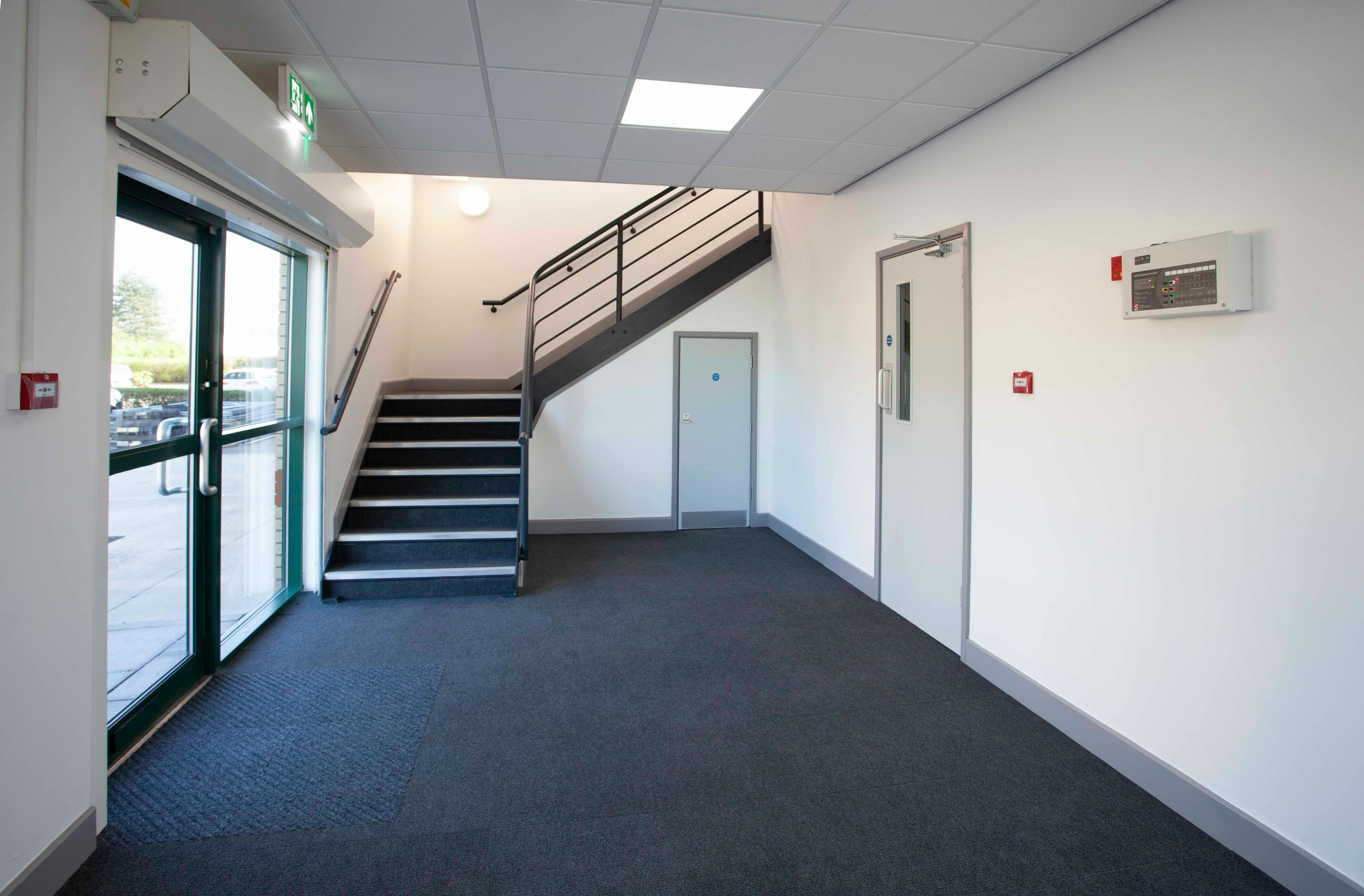 Unit 7, Oaktree Business Centre, South Marston Park, Swindon, Industrial To Let - 7 Oaktree_2308.jpg