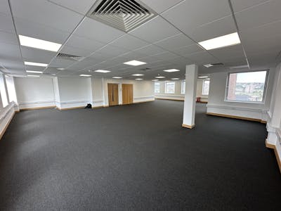 93-94 Queens Road, Brighton, Office To Let - IMG_9974.jpg