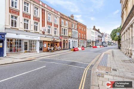 10 High Street, Windsor, Office To Let - fcabee0bea9e47d4a82a914d1f7207e0.jpg