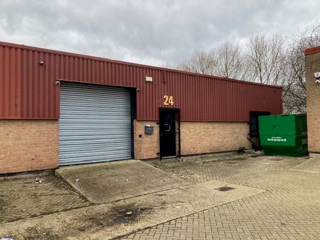 Unit 24, Longshot Industrial Estate, Bracknell, Industrial To Let - unit 24 Longshot external.jpg