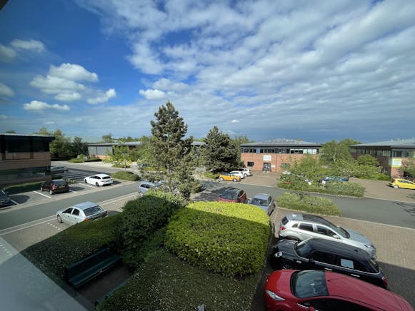 Unit 14, Interface Business Centre, Swindon, Offices To Let / For Sale - 98994db1028fbc8678ff7c70371bb326IMG_5023.jpeg