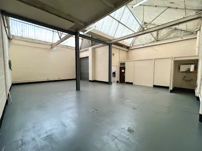 Unit 7a Britannia Estate, Leagrave Road, Luton, Industrial / Industrial/Logistics To Let - IMG_0276.jpeg