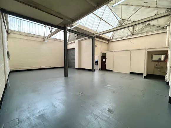 Unit 7a Britannia Estate, Leagrave Road, Luton, Industrial To Let - IMG_0276.jpeg