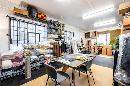 Unit G Taylor's Yard, 160 - 170 Brick Lane, London, Office To Let - Brick Ln 160G - Low Res 4.jpg