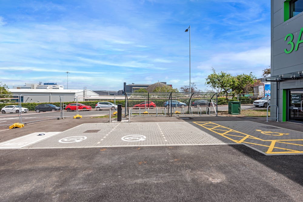 UNIT 3A CAPITAL PARK, BANKHEAD AVENUE, Edinburgh, Industrial/Logistics / Trade / Warehouse To Let - DSC_7126.jpg