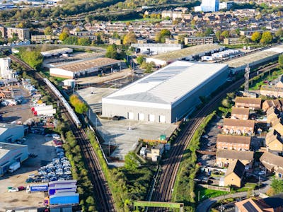 Unit B Railway Triangle, Portsmouth, Industrial/Logistics / Warehouse / Industrial / Warehouse To Let - UNIT B Railway Triangle 3.jpg