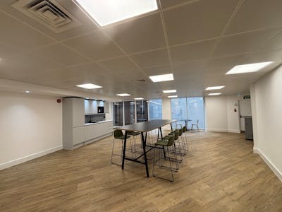 10 Lloyd's Avenue, St. Olaves House, London, Office To Let - IMG_6528.jpg