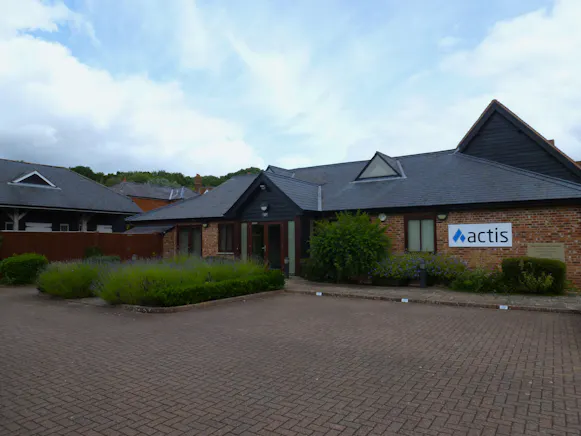 Wheelers Barn, Courtyard Barns, Maidenhead, Offices To Let - P1090931.JPG