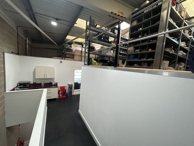 Unit 34, Reading, Warehouse & Industrial To Let / For Sale - IMG_8519.jpeg