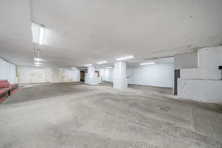 Bunker 51, 3 Herringham Road, Charlton, Class E Retail / Leisure / D2 (Assembly and Leisure) / Leisure / Light Industrial / Open Storage / Trade / Warehouse / Yard To Let - 1433196-13-69c3e29e59c72.jpg