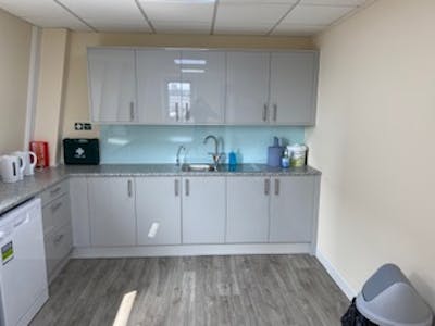 Greencoat House, St Leonards Road, Eastbourne, Serviced Office To Let - IMG_1396.jpg