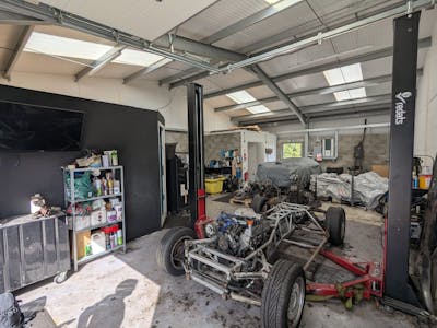 Unit 19 Hurstfold Industrial Estate, Fernhurst, Haslemere, Industrial To Let - 6.jpg