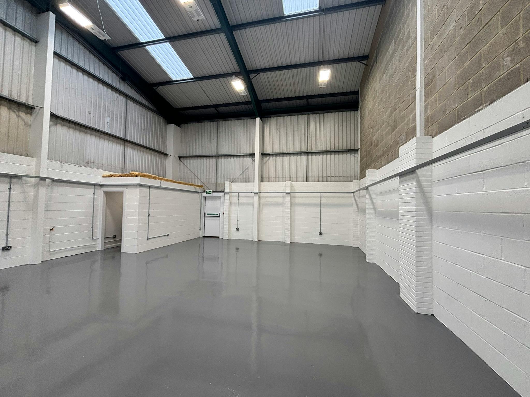 Industrial Unit in Portsmouth - photo 3