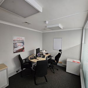 Ground Floor and Basement, 45 Devonshire Road, Bexhill, Office / Retail / Serviced Office To Let - 20260226_105023_resized.jpg