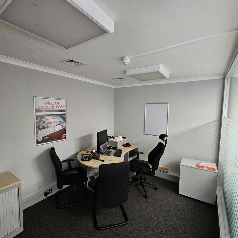 Ground Floor and Basement, 45 Devonshire Road, Bexhill, Office / Retail / Serviced Office To Let - 20260226_105023_resized.jpg