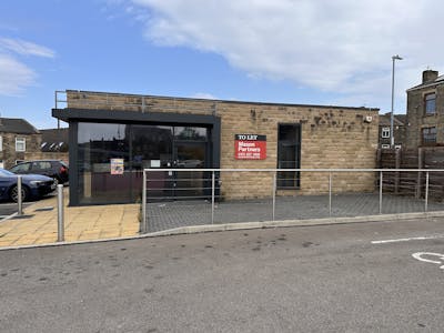 4 Northgate Centre, Heckmondwike, Cafe (A1) / Class E Retail / Leisure / E (Commercial / Business / Service) / Hot Food Takeaway / QSR / Retail / Retail - Out Of Town Lease Assignment - 20250724_083358848_iOS.jpg