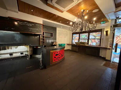57-58 Chalk Farm Road, London, Leisure To Let - 20260529_092951865_iOS.jpg
