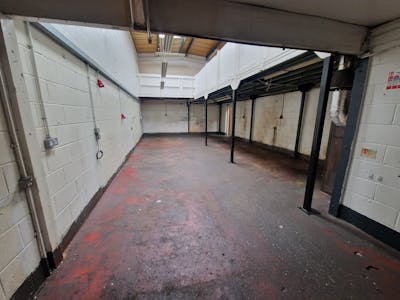 Unit 14 & 15 Limberline Spur, Portsmouth, Industrial / Trade Counter / Warehouse To Let - 20240815_105926.jpg