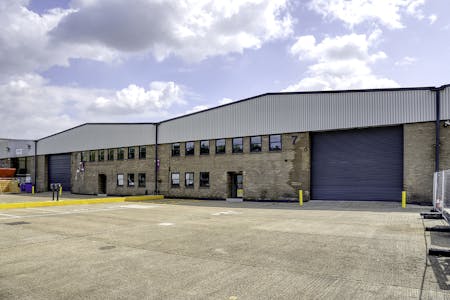 Units 6 & 7 Lakeside Industrial Estate, Colnbrook, Industrial/Logistics / Industrial / Warehouse To Let - Front aspect (Unit 7)