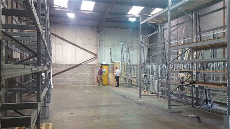 Industrial Unit in Weymouth - photo 4