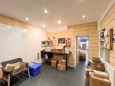 32 & 32A New Road, Porthcawl, Residential / Retail For Sale - 32 New Road007.jpg