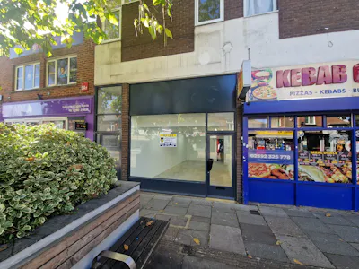 56B High Street, Portsmouth, Leisure / Office / Restaurant / Retail To Let - 20261014_143328.jpg