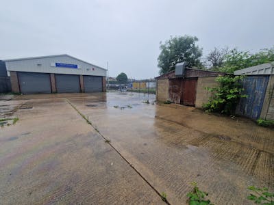 24 Palmers Road, Emsworth, Industrial / Motortrade / Trade Counter / Warehouse For Sale - 20250612_111523.jpg