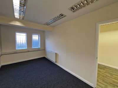 Unit 3/4 Turves Road, Cheadle, Office To Let - 20231103_091947.jpg