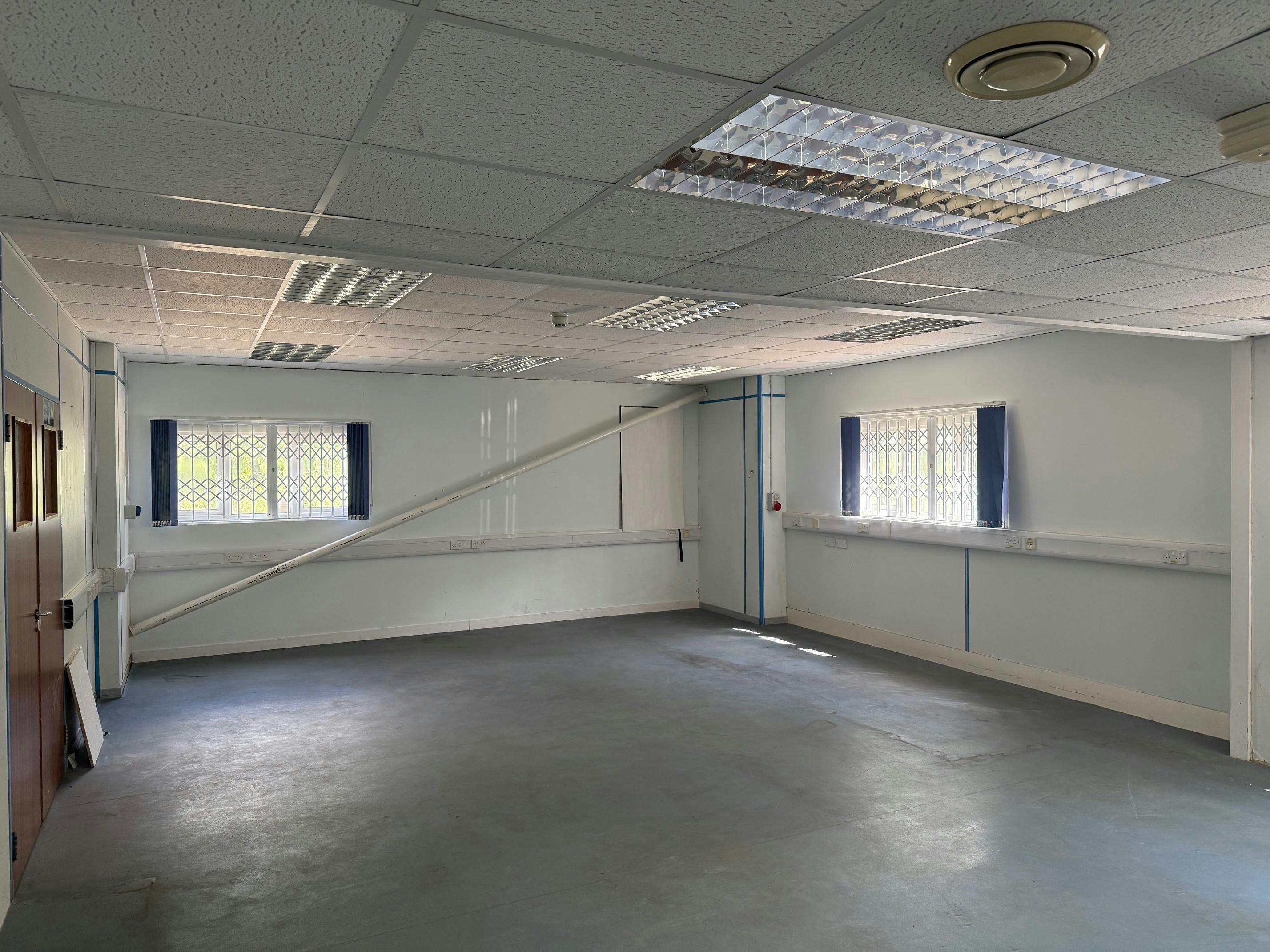 Millennium Building, Unit 1 Pinkney Park, Malmesbury, Industrial To Let - 8.jpg