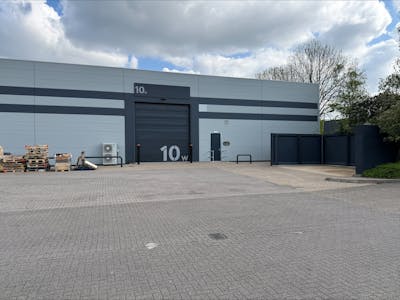 10 Woodshots Meadow, Croxley Park, Watford, Industrial / Light Industrial / Warehouse To Let - processed-598E9A79-D3A1-4A08-B819-9EA9D768446C.jpeg