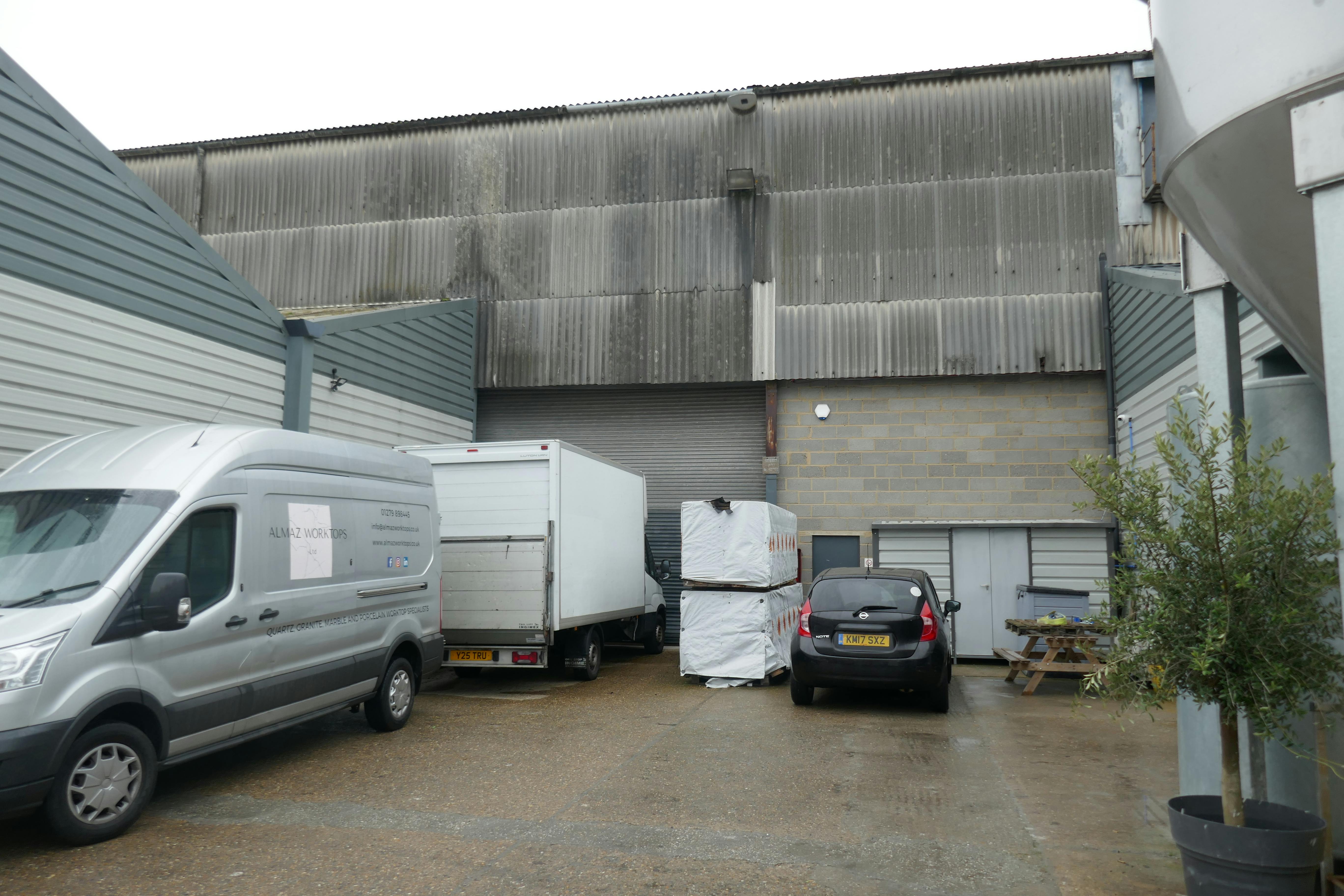 Unit G Roman House, Temple Bank, Harlow, Industrial To Let - P1040278.JPG