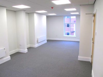 Head Office, Stockport, Office To Let - IMG_8794.jpg