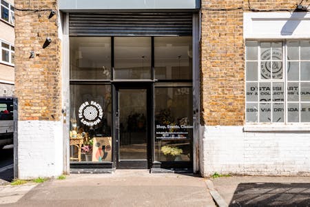 Front Shop, 12-18 Hoxton Street, Shoreditch, Leisure / Office / Retail To Let - Hoxton St 12-18 GF - 14.jpg