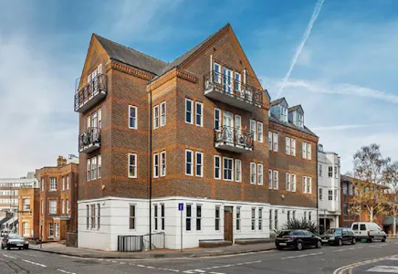 One Bell Court, Guildford Surrey, Office To Let - Screenshot 2026-06-30 112831.jpg