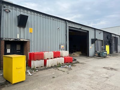 Unit 2 Greenbridge Centre, Swindon, Industrial / Warehouse To Let - 002.jpg