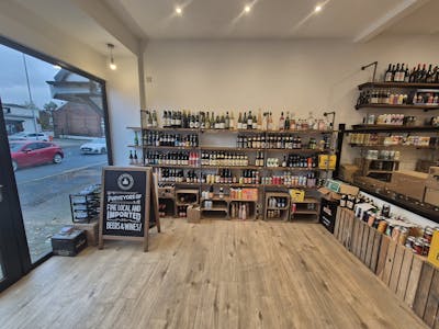 64 Stockport Road, Cheadle, Retail To Let - 20251107_124000.jpg