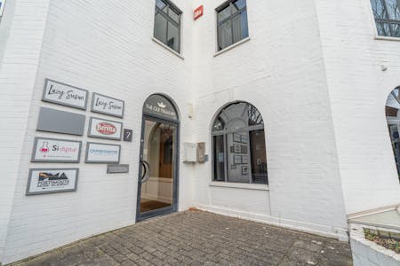 First Floor Suite A The Old Treasury, 7 Kings Road, Southsea, Business Park / Healthcare / Office / Other To Let - DSC01671.jpg