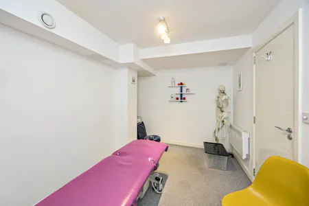 6 Oxford Street, Brighton, Alternative Use Opportunity / Arts/Crafts / Class E Retail / Leisure / E (Commercial / Business / Service) / E Class Retail / Leisure (no extract - Open A1) / Healthcare / Leisure / Office / Studio / Gallery / Studio / Workshop / Sui Generis To Let - Oxford Street. 6-003.JPG