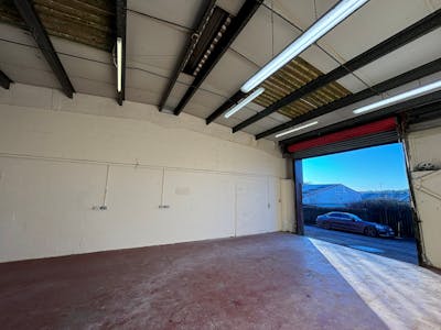 Unit 23, Bowen Industrial Estate, Aberbargoed, Industrial To Let - 23 bowen 03.jpg