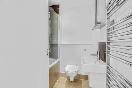 Finborough Road, London To Let - Ensuite 1