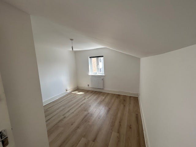 59 and 59a Victoria Street, Windsor, Investment / Residential / Retail For Sale - Bedroom 2.jpg