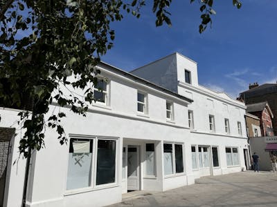 179 High Street, Hampton, Leisure / Office / Retail To Let - Updated_IMG_0931 2.jpg