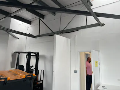 110 Tanners Drive, Milton Keynes, Industrial / Warehouse To Let - IMG_2495.JPEG