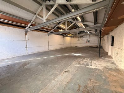 Unit 22A Ravenswood Industrial Estate, London, Industrial To Let - WhatsApp Image 20251114 at 155349_4364a1c6.jpg