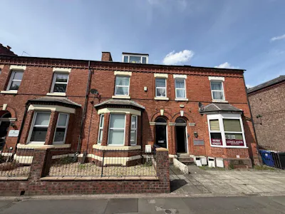 25 Wilson Patten Street, Warrington, Office To Let - 1.jpg