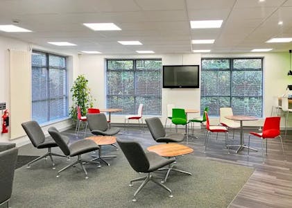 Basepoint Business & Innovation Centre, Crawley, Serviced Office To Let - 5.jpg