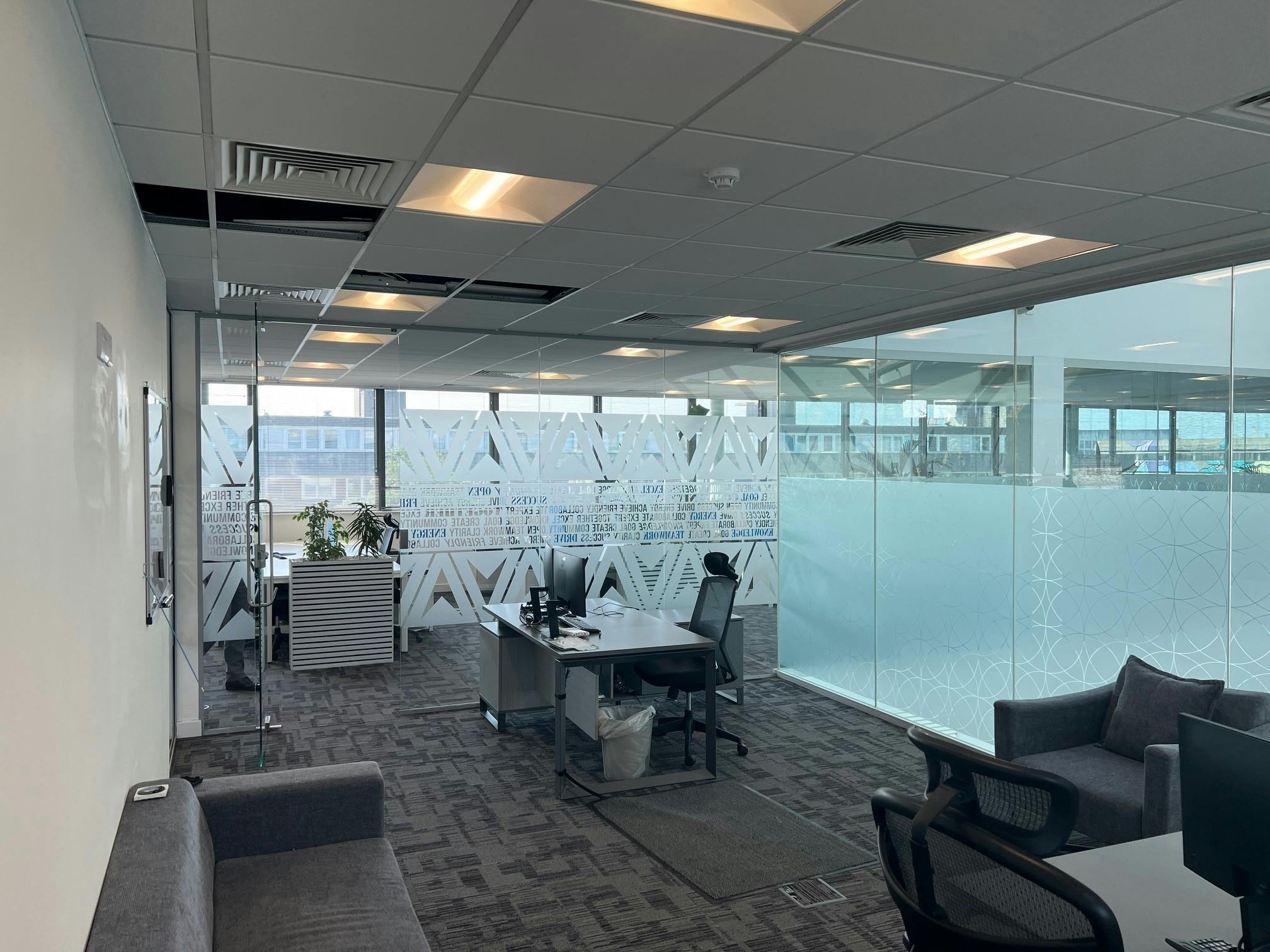 Office in Southampton - photo 2