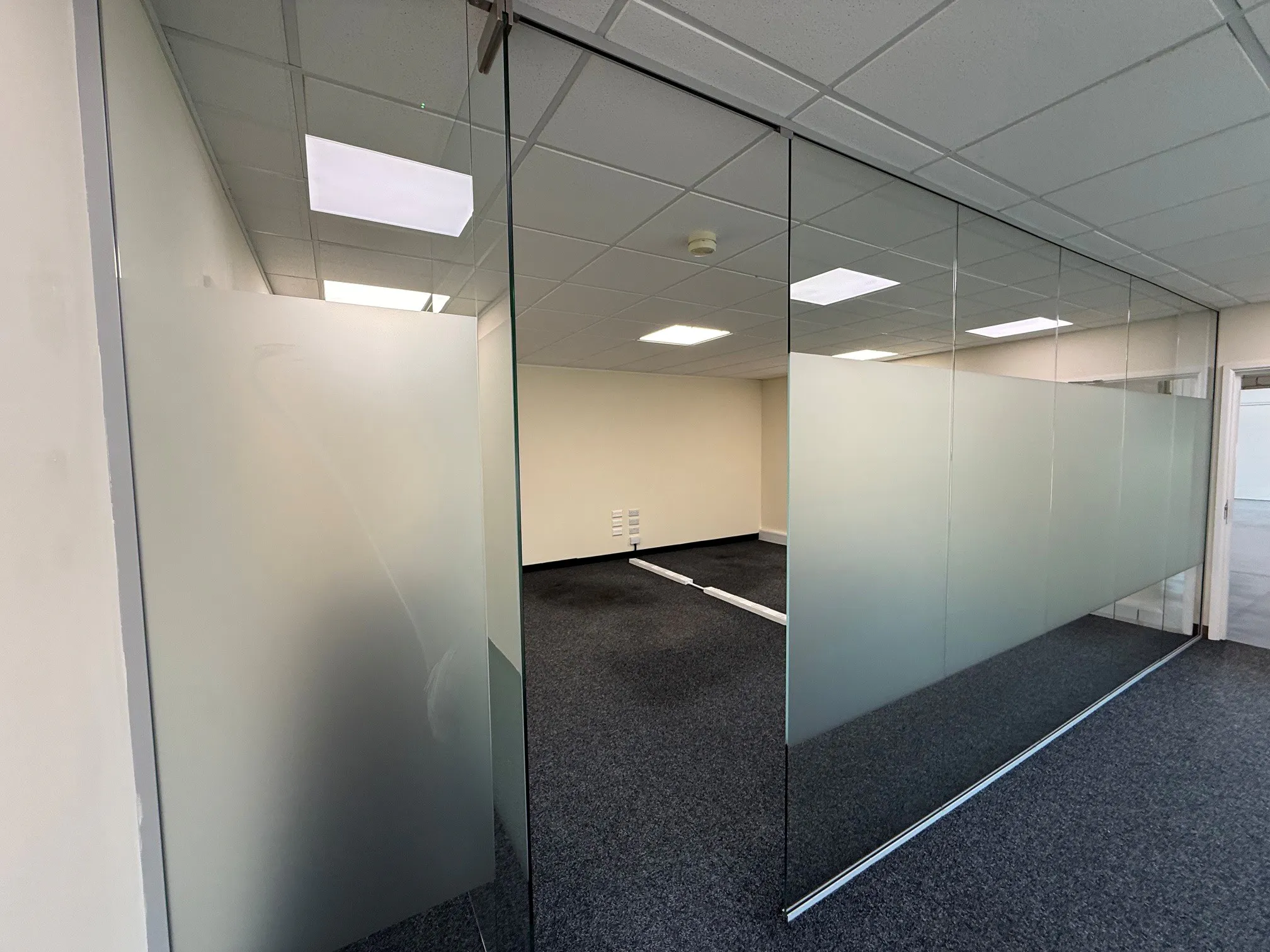 Unit 17 Ash, Kembrey Park,, Swindon, Industrial To Let - 4.jpg