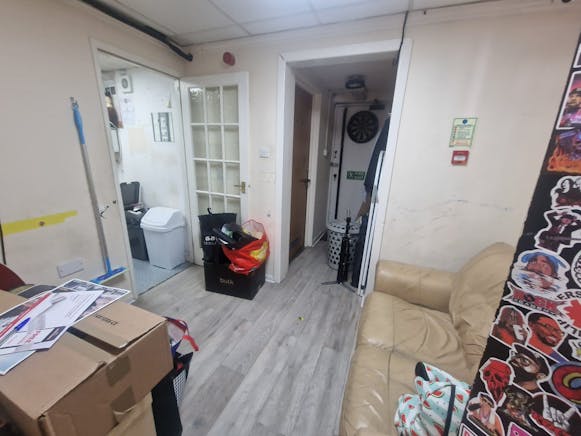 15A London Street, Basingstoke, Retail To Let - Photo 4.jpg