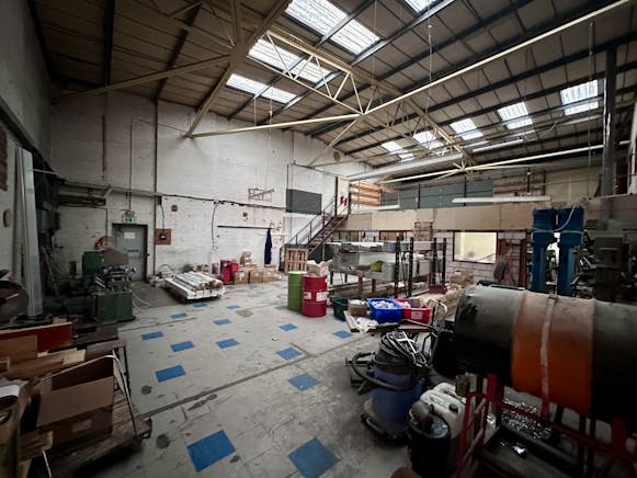 Unit 1 Bridge House, Princes Risborough, Industrial / Other To Let - IMG_7186 2.jpeg
